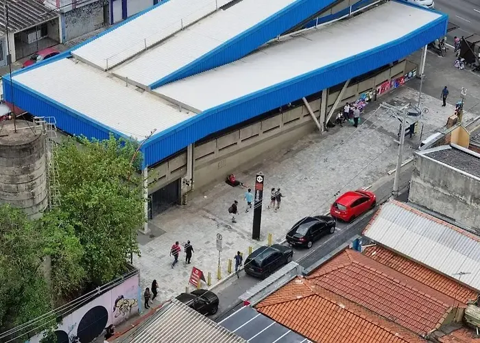 Conforto E Seguranca Ao Lado Da Estacao De Metro Prox Centro Ap08